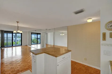 890 N Federal Highway Lantana FL 33462