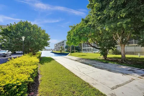890 N Federal Highway Lantana FL 33462