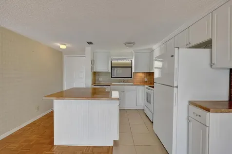 890 N Federal Highway Lantana FL 33462