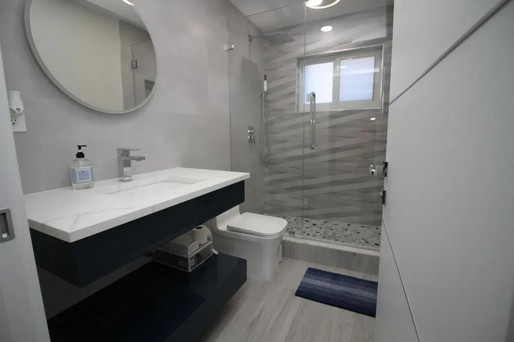 2548 SE 14th Street E Pompano Beach FL 33062