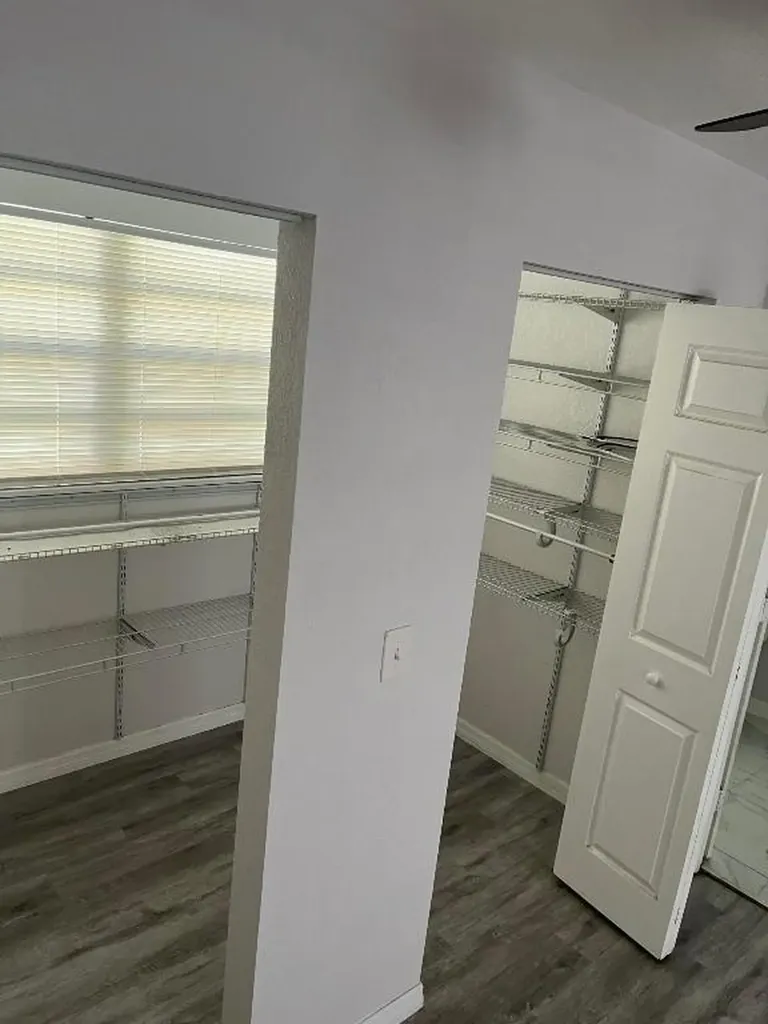 5706 Candlewood Avenue Mangonia Park FL 33407