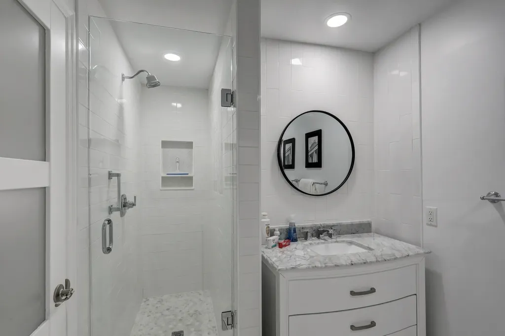 6 Lexington Lane E Palm Beach Gardens FL 33418