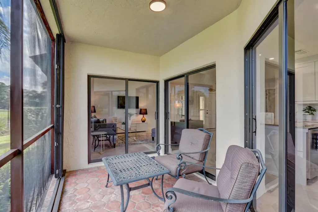 6 Lexington Lane E Palm Beach Gardens FL 33418