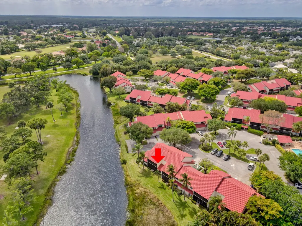 6 Lexington Lane E Palm Beach Gardens FL 33418