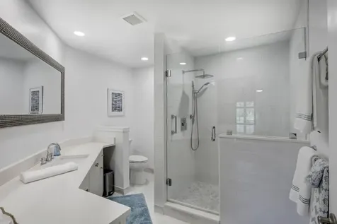 6 Lexington Lane E Palm Beach Gardens FL 33418