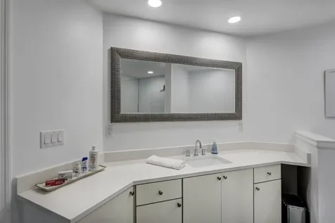 6 Lexington Lane E Palm Beach Gardens FL 33418