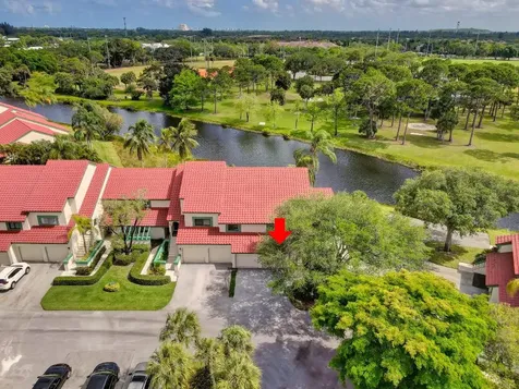 6 Lexington Lane E Palm Beach Gardens FL 33418