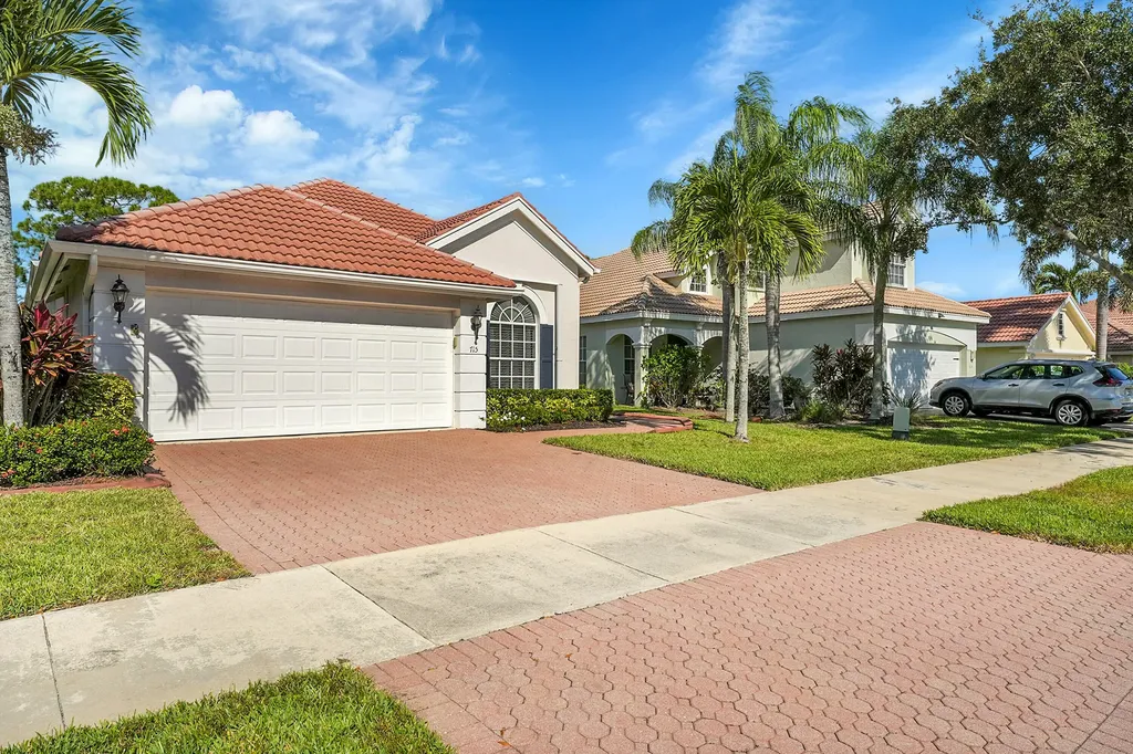 715 SW Munjack Circle Port St Lucie FL 34986