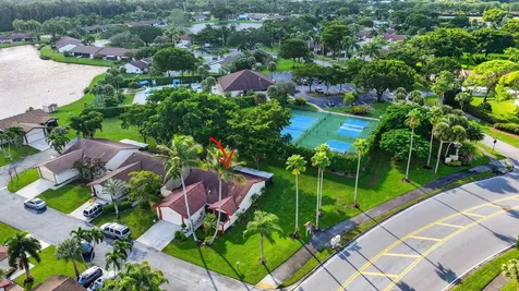 29 Fawlkland Circle Boynton Beach FL 33426