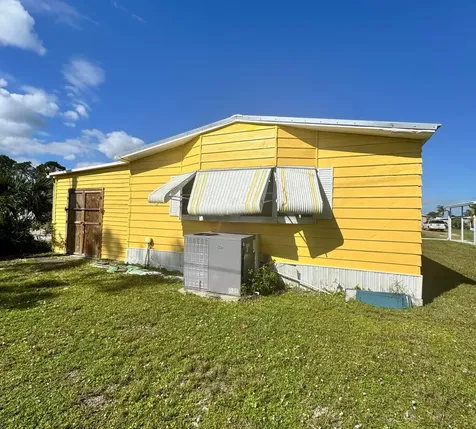 9 San Felipe Fort Pierce FL 34951