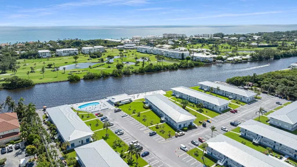 2542 S Federal Highway Boynton Beach FL 33435