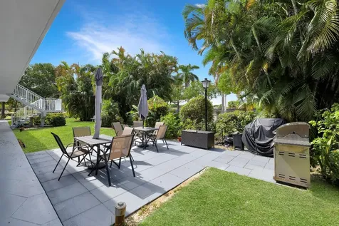 2542 S Federal Highway Boynton Beach FL 33435