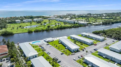 2542 S Federal Highway Boynton Beach FL 33435