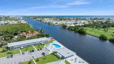 2542 S Federal Highway Boynton Beach FL 33435