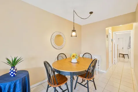 2542 S Federal Highway Boynton Beach FL 33435