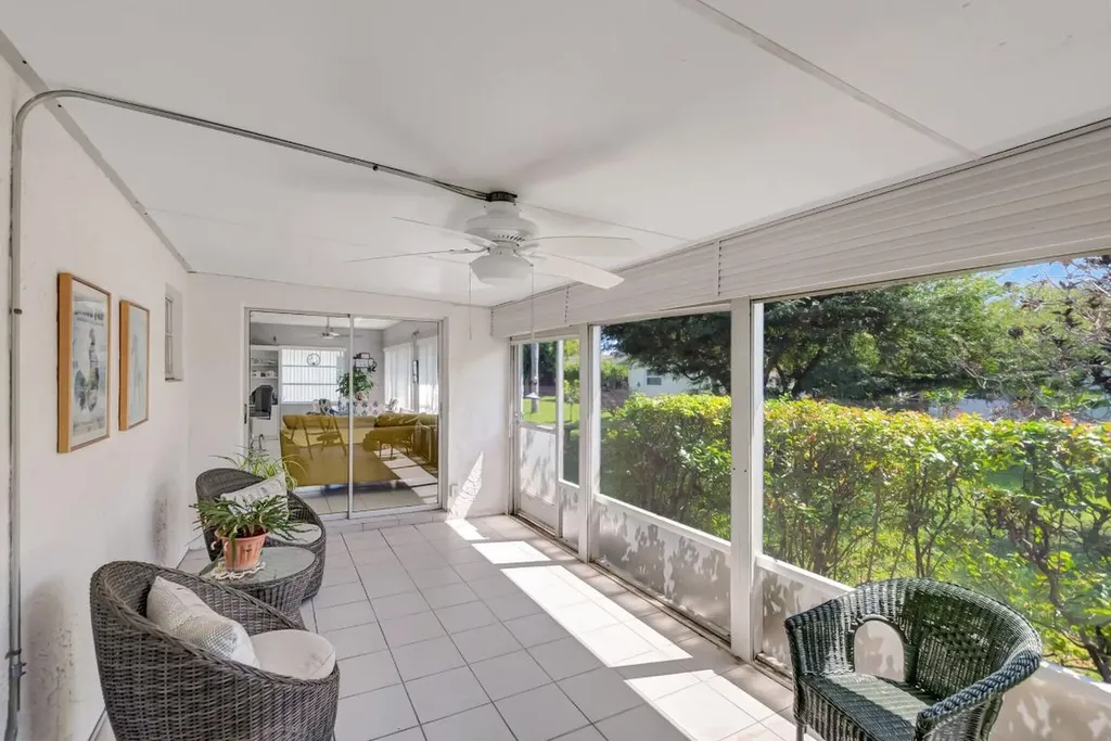 14352 Amapola Drive Delray Beach FL 33484