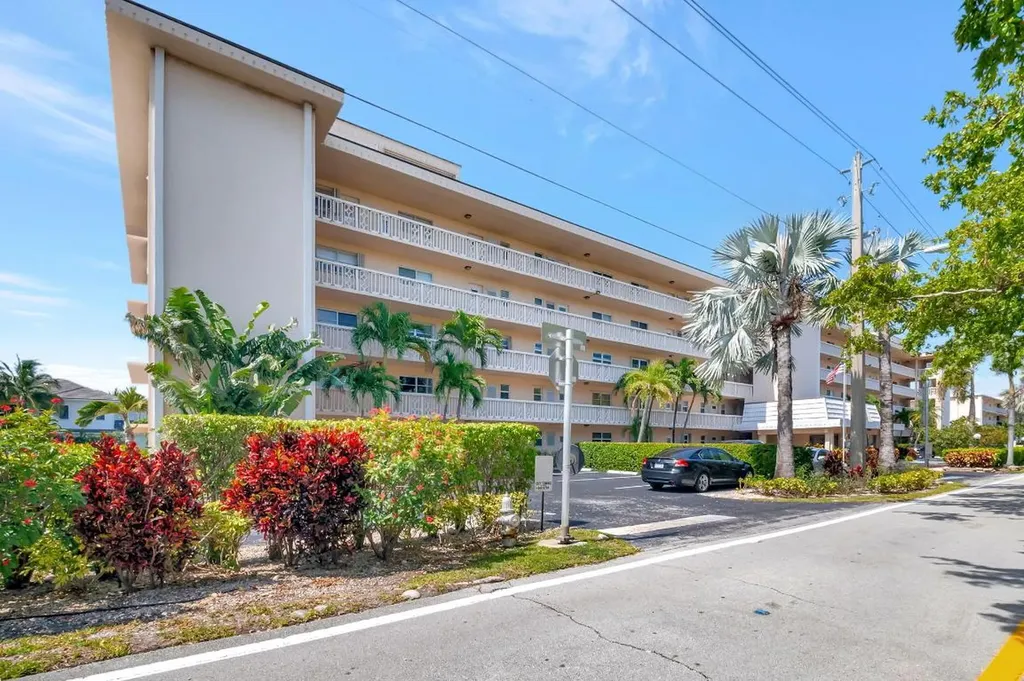 750 NE Spanish River Boulevard Boca Raton FL 33431