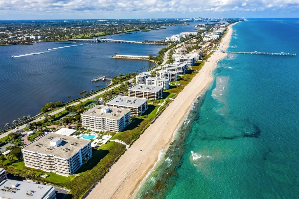 3170 S Ocean Boulevard Palm Beach FL 33480