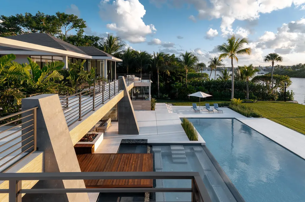 488 S Beach Road Jupiter Island FL 33455