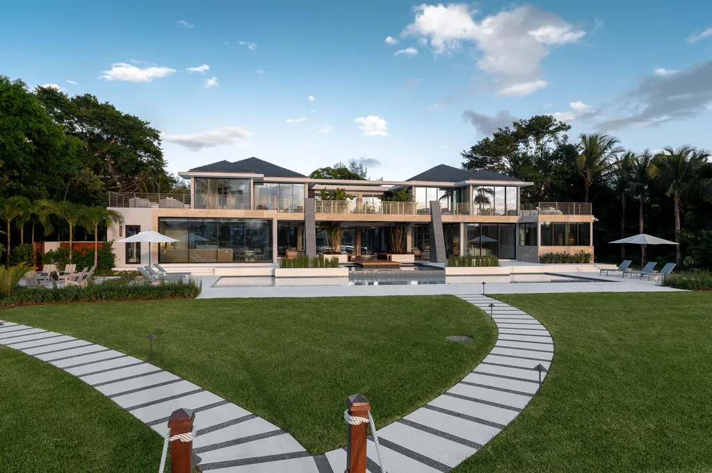 488 S Beach Road Jupiter Island FL 33455