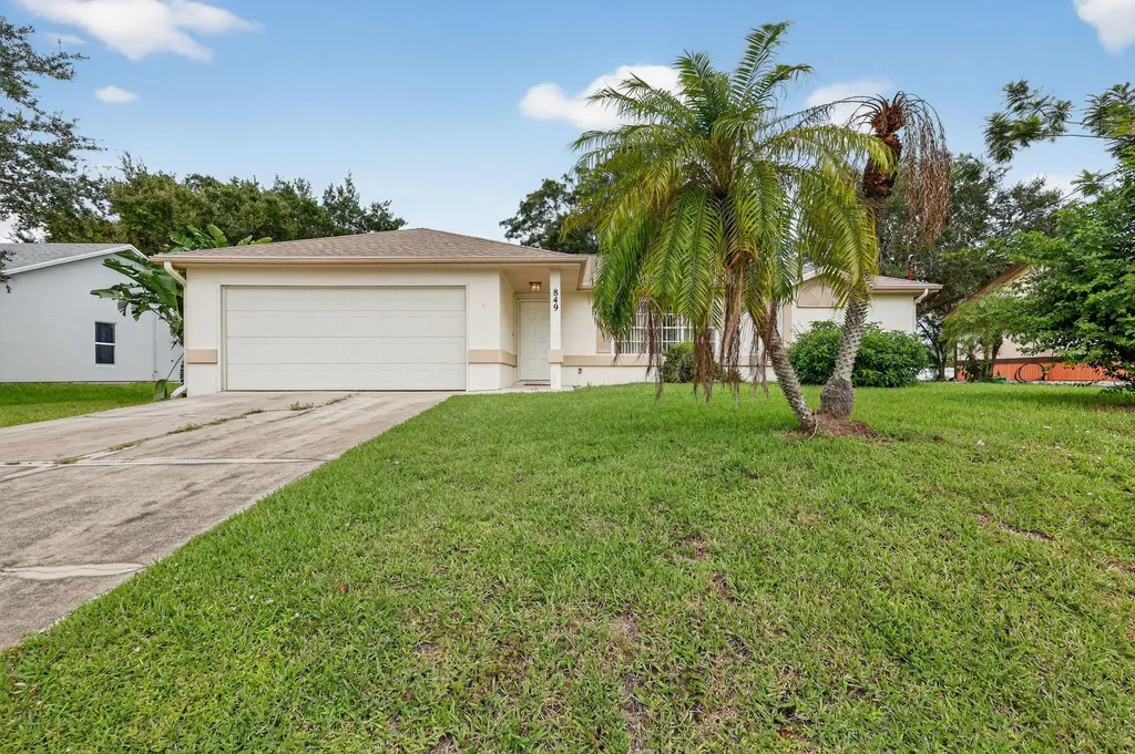 849 SW Mccoy Avenue Port St Lucie FL 34953