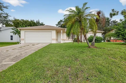 849 SW Mccoy Avenue Port St Lucie FL 34953
