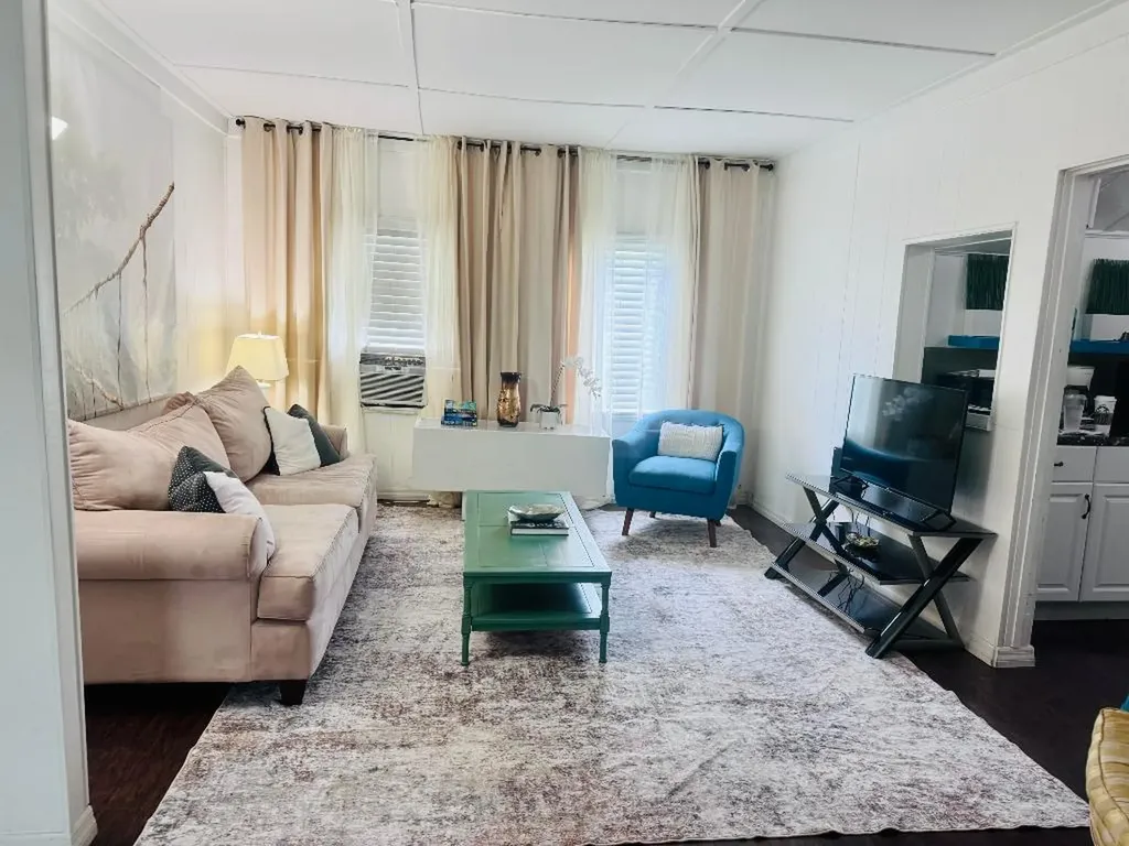 204 S M Street Lake Worth Beach FL 33460