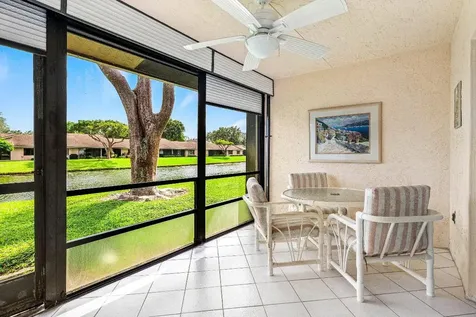 8282 Springlake Drive Boca Raton FL 33496