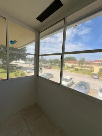 113 Waltham E West Palm Beach FL 33417