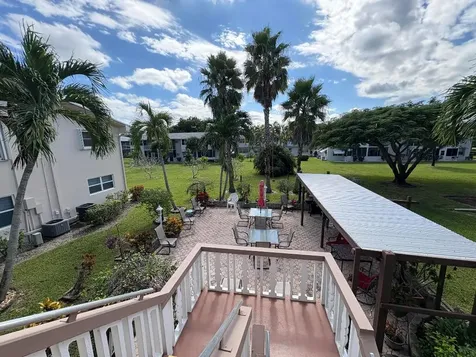 113 Waltham E West Palm Beach FL 33417