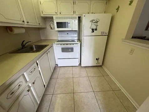 113 Waltham E West Palm Beach FL 33417