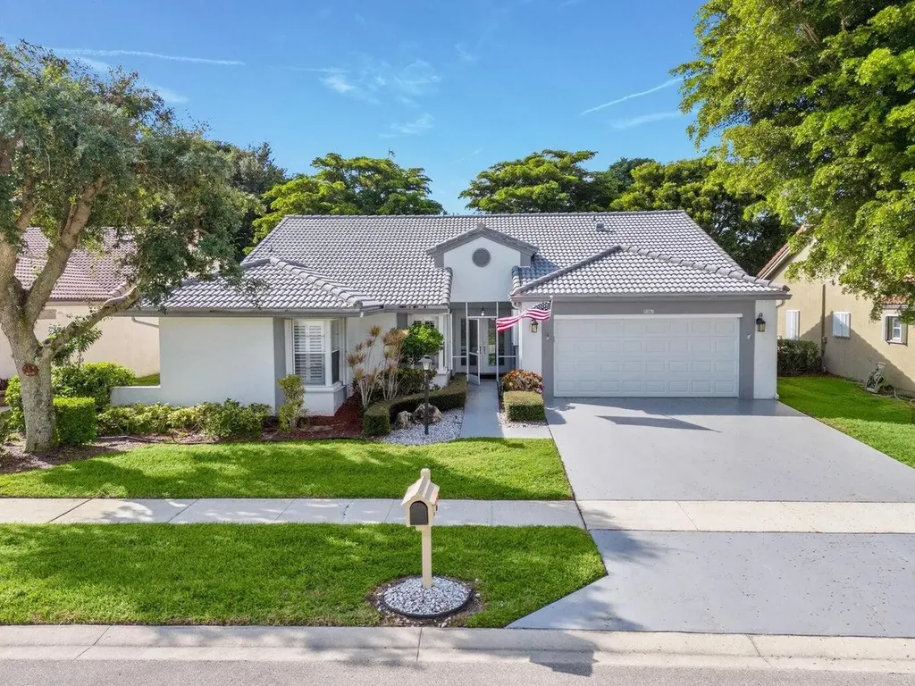 8261 Lake Cypress Road Lake Worth FL 33467