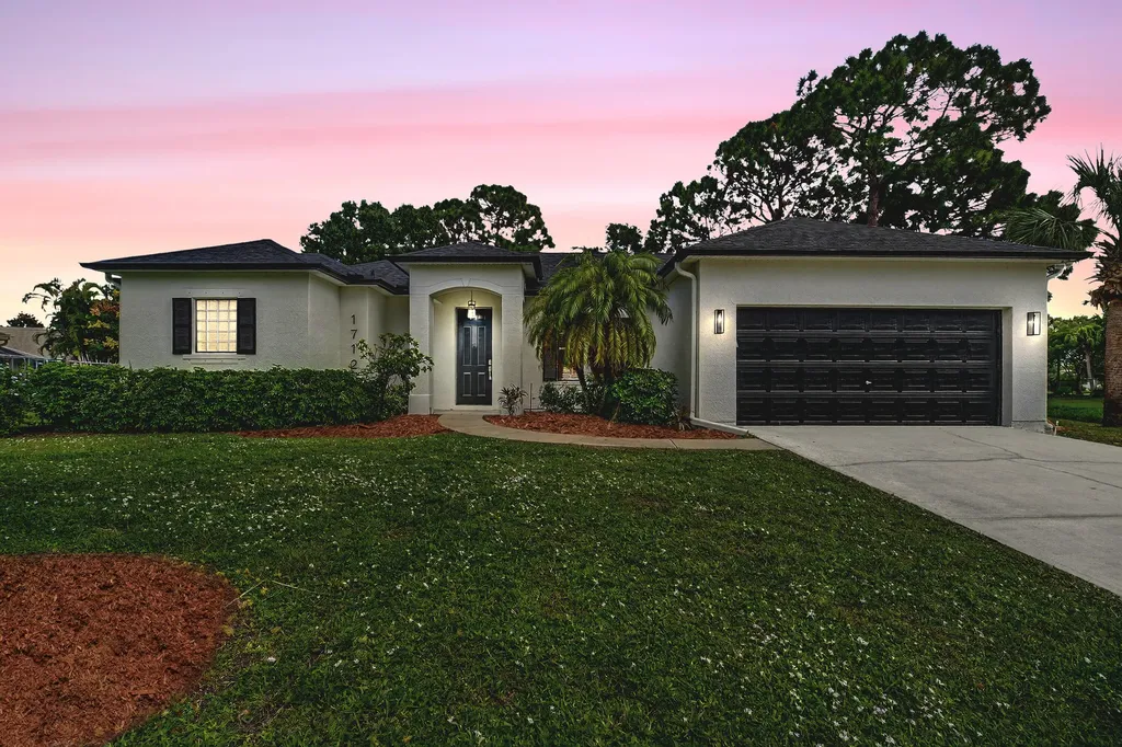 1712 Shakespeare Street Sebastian FL 32958