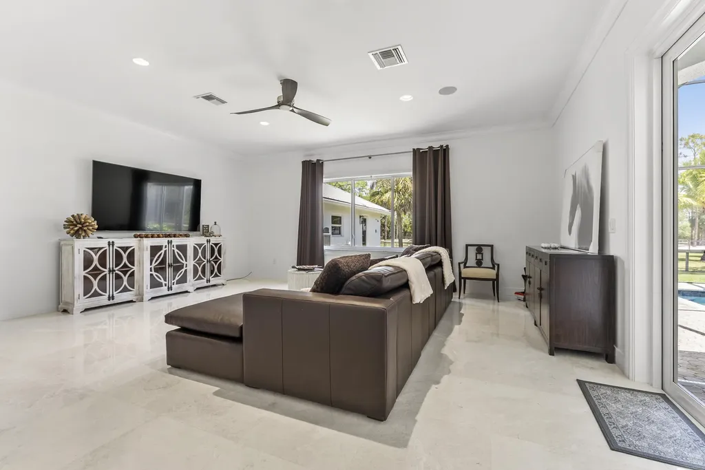 14819 Broken Arrow Place Palm Beach Gardens FL 33418