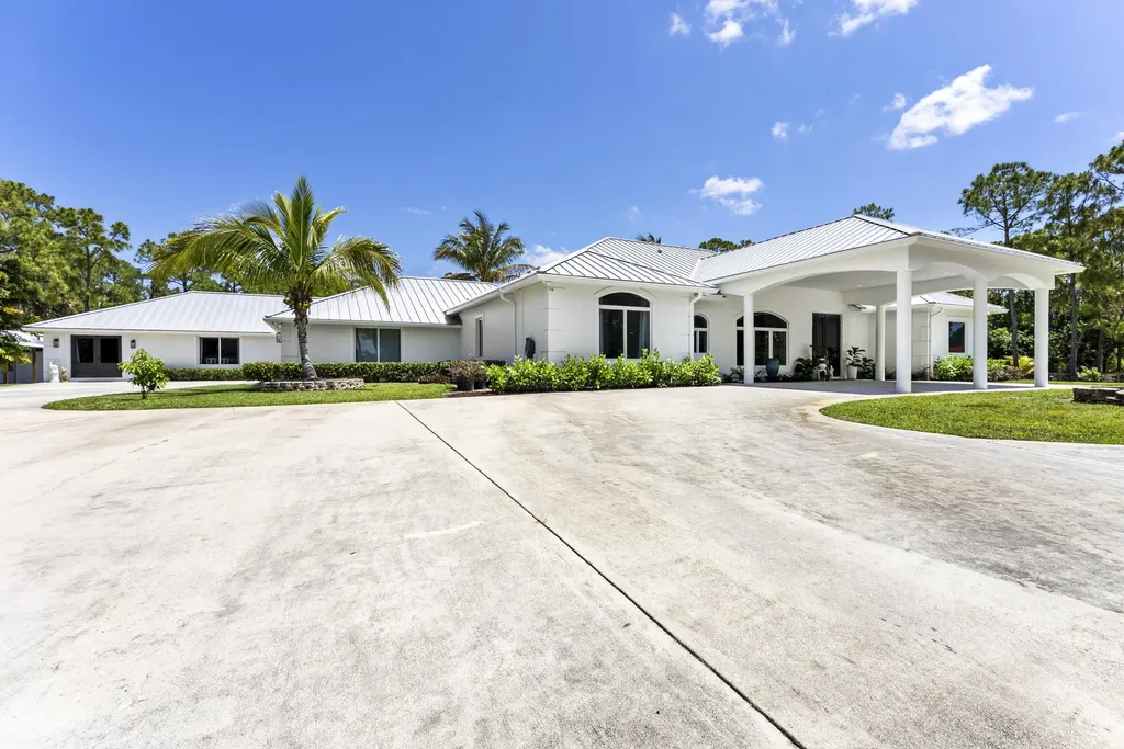 14819 Broken Arrow Place Palm Beach Gardens FL 33418
