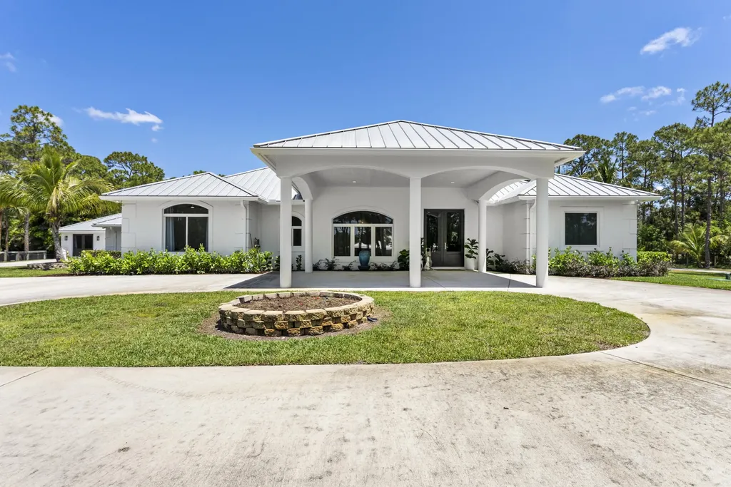 14819 Broken Arrow Place Palm Beach Gardens FL 33418