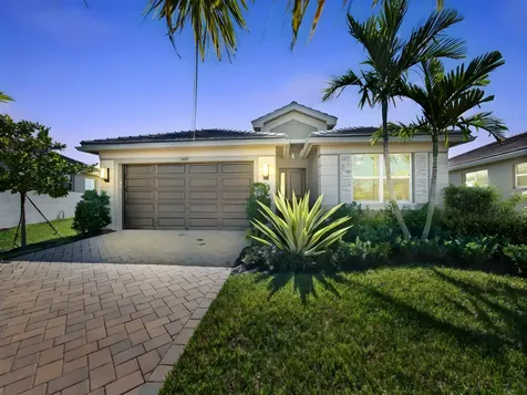 11769 SW Oceanus Boulevard Port St Lucie FL 34987
