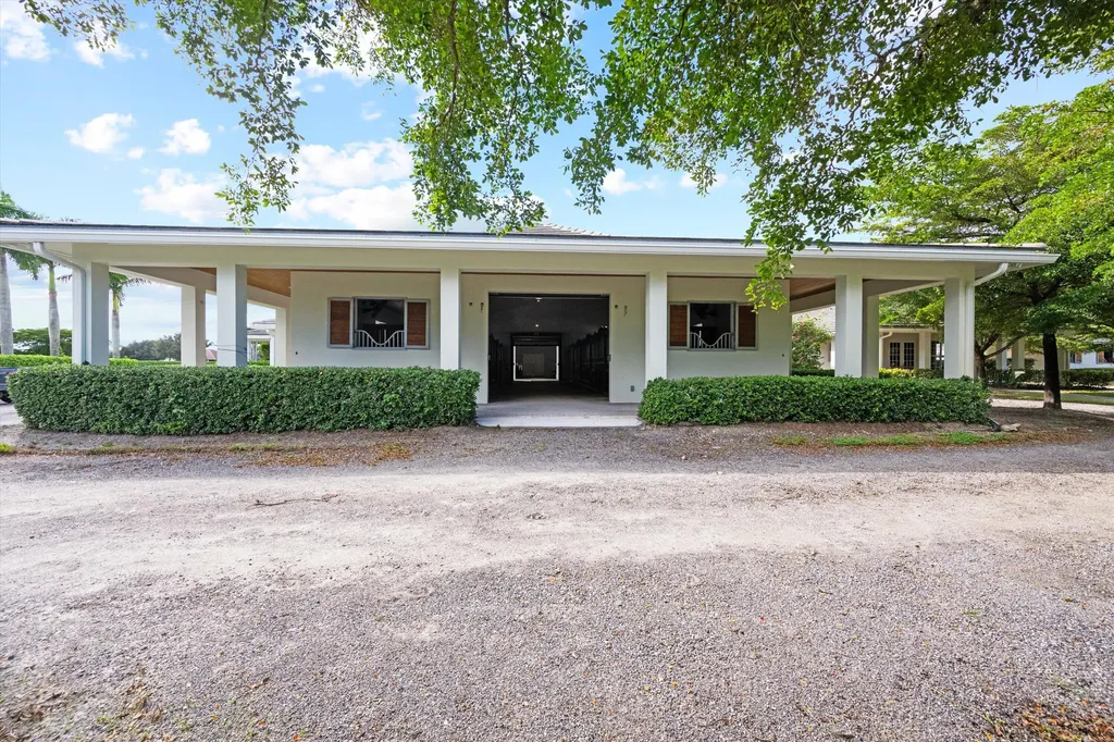 2389 King Terrace Wellington FL 33414