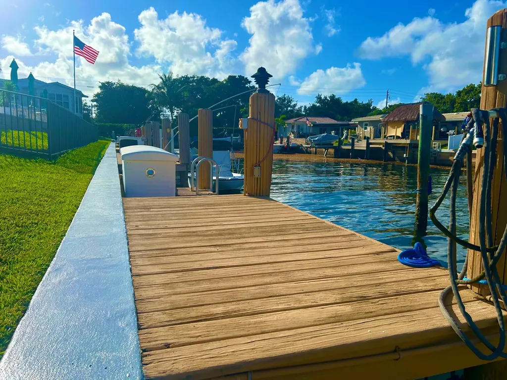 701 NE Harbour Terrace Boca Raton FL 33431
