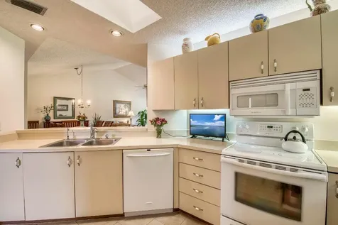 6275 SE Charleston Place Hobe Sound FL 33455