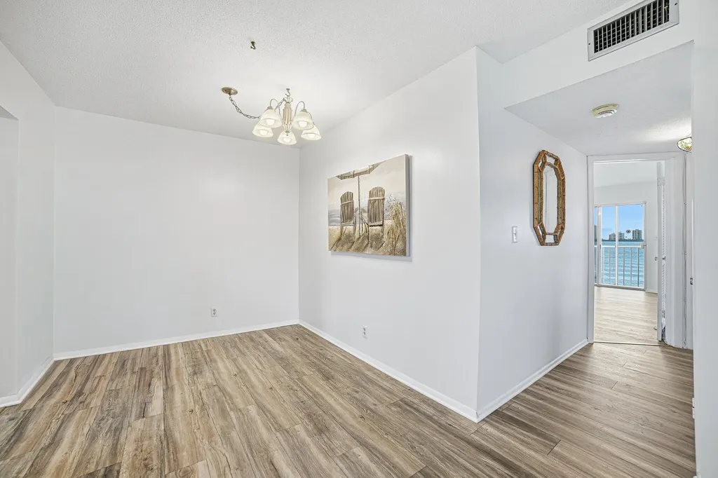 101 Doolen Court North Palm Beach FL 33408