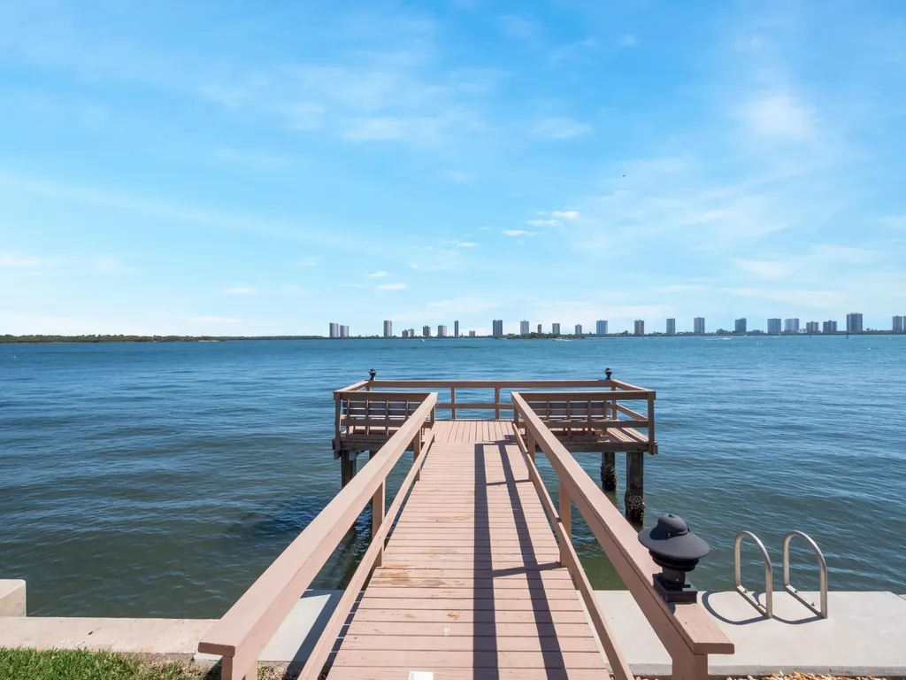 101 Doolen Court North Palm Beach FL 33408