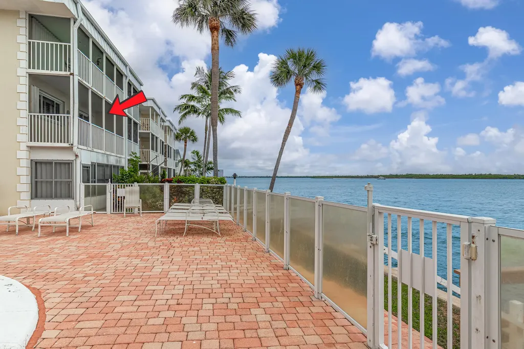 101 Doolen Court North Palm Beach FL 33408