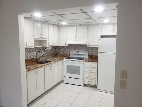 688 Burgundy O Delray Beach FL 33484