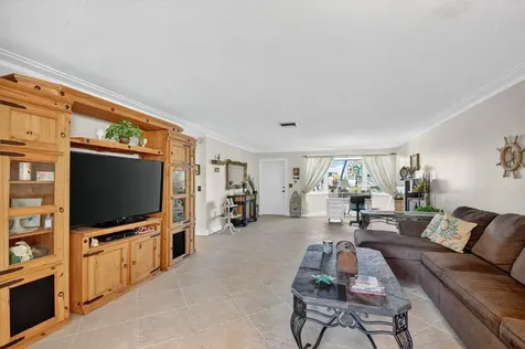 2630 SW 5th Street Boynton Beach FL 33435