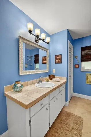 2630 SW 5th Street Boynton Beach FL 33435