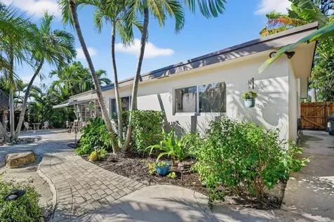 2630 SW 5th Street Boynton Beach FL 33435