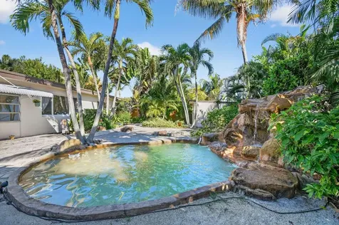 2630 SW 5th Street Boynton Beach FL 33435