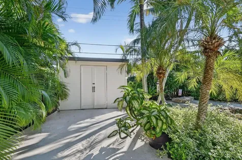 2630 SW 5th Street Boynton Beach FL 33435