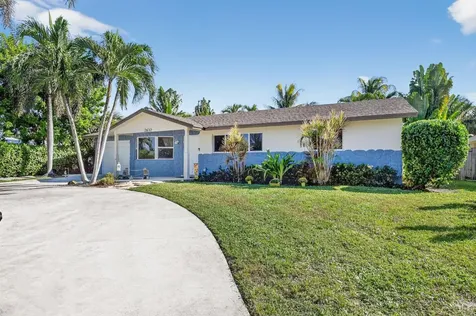 2630 SW 5th Street Boynton Beach FL 33435